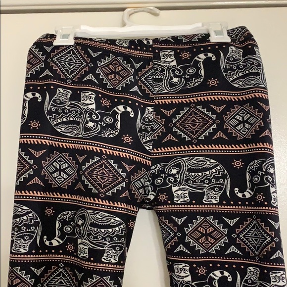 Cozy leggings elephant pattern - Picture 1 of 3